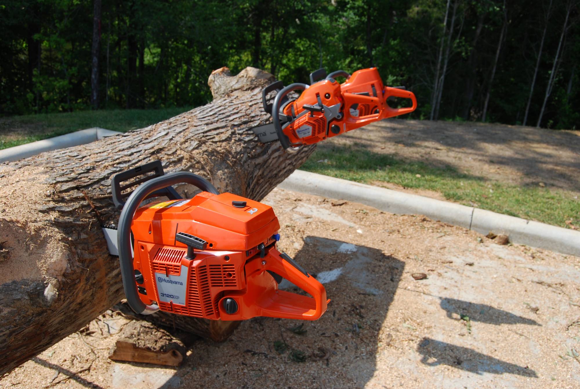 husqvarna-3120xp-chainsaw-6-2kw-28-guide-bar-extremely-hard-types-of